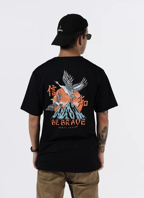 Camiseta Monte Leste Regular Estampada - Bird