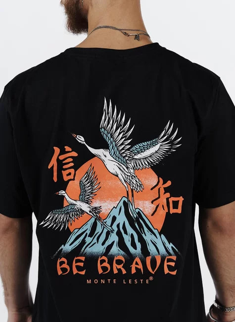 Camiseta Monte Leste Regular Estampada - Bird