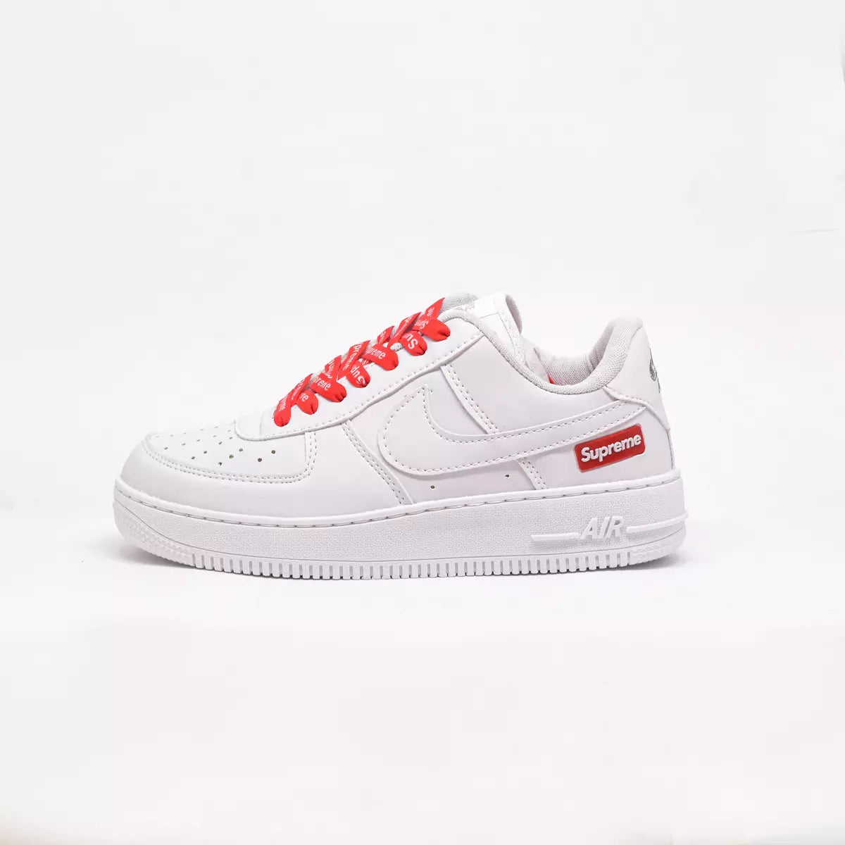 Tênis Nike Air Force Collab Supreme - Vermelho